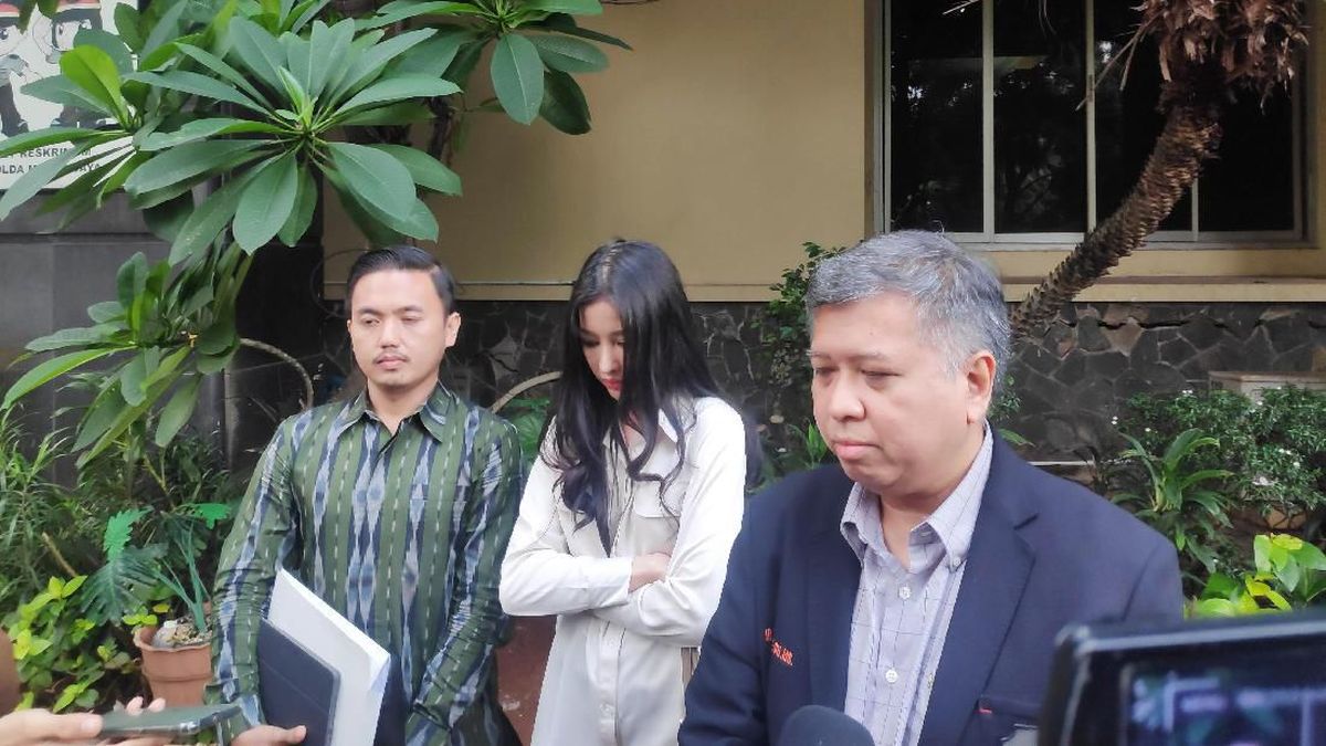 Mast yalangoch ayollar fotosuratlari