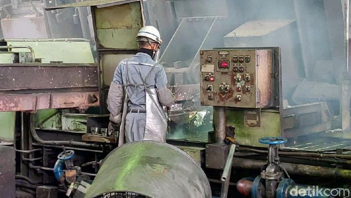 Markas Produsen Aluminium Terbesar RI Di ujung timur laut Danau Toba, ada markas produsen aluminium terbesar di Indonesia. Tempat itu merupakan asal berbagai produk aluminium yang dimiliki Inalum.