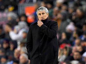 Jarang Turunkan Pemain Muda Barcelona, Setien Merasa Serba Salah