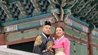 Pemilik nama lengkap Nadia Ayesha Mieke Soekarno ini menuliskan ucapan manis di keterangan foto. Love you Pah 🖤, katanya. Ekki Soekarno kini memang sedang berjuang melawan penyakit paru-paru dan jantung. Foto: Instagram nadiasoekarno