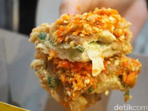 Martabak Lab: Huaah! Sengatan Martabak Taichan Ekstra Rawit yang Nampol