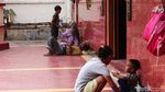 Jelang Imlek, Pemburu Angpao Mulai Padati Petak Sembilan