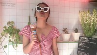 Sepertinya Nadia pencinta berat es krim ya. Ia juga mampir ke gerai es krim cantik saat di Bali. Foto: Instagram nadiasoekarno