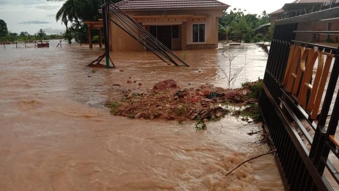 Foto: DOK. ISTIMEWA/ Banjir di dua nagari Sumbar Senin (20/1/2020)