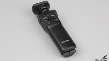 Tampilannya seperti tripod kecil pada umumnya. Foto: Sina Mobile