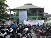MUI Minta Masjid Tempat Pengungsi Rumah Deret Tamansari Disterilkan