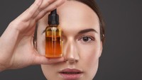 Oil Gritting, Beauty Hacks untuk Hempaskan Komedo yang Viral di TikTok