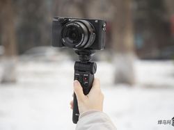 Sony GP-VPT2BT, Tongsis yang Bantu Vlog Lebih Mudah