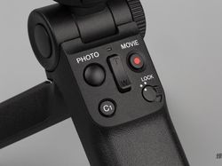 Sony GP-VPT2BT, Tongsis yang Bantu Vlog Lebih Mudah