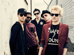 SUM 41 Resmi Bubar, Tutup Panggung Terakhir di Toronto