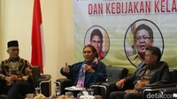 Diskusi ini membahas sengketa Natuna dan kebijakan kelautan.