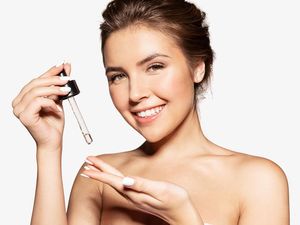 Opsi 7 Serum untuk Kulit Berminyak dan Berjerawat dari Brand Lokal