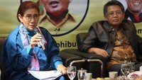 Bagi Susi, penenggelaman kapal merupakan cara yang disediakan oleh UU. Dengan cara itu, pelaku ilegal fishing bisa jera. 