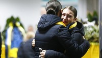 Sembilan dari 11 korban tewas dalam peristiwa tersebut diketahui merupakan awak dari pesawat dengan nomor penerbangan PS752 yang mengudara dari Teheran menuju Kiev tersebut. AP Photo/Efrem Lukatsky.