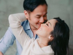 9 Potret Mesra Ririn Dwi Ariyanti dan Aldi Bragi Sebelum Gugatan Cerai