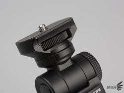 Sony GP-VPT2BT, Tongsis yang Bantu Vlog Lebih Mudah