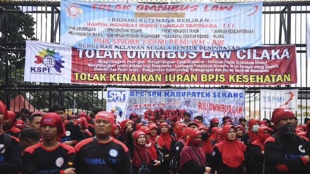 Susun Omnibus Law, Pemerintah dan DPR Dinilai Langgar Prinsip