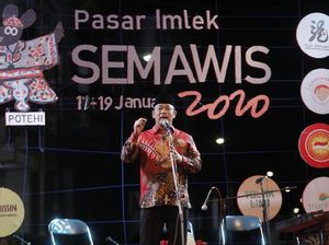 Keberagaman Kota Semarang Ditunjukkan dalam Pasar Imlek Semawis