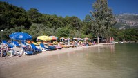 Apalagi, Ova Resort punya pantai pribadi yang menghadap ke Laut Mati (Booking.com)