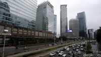 Sementara wilayah Jakarta Utara (Jakut), BMKG memprakirakan akan diguyur hujan petir pada pagi hari dan berawan pada siang hari, lalu cerah berawan pada malam dan dini hari. Sedangkan untuk Kepulauan Seribu diprakirakan cerah berawan sejak siang hingga dini hari dan hujan ringan pada pagi hari.