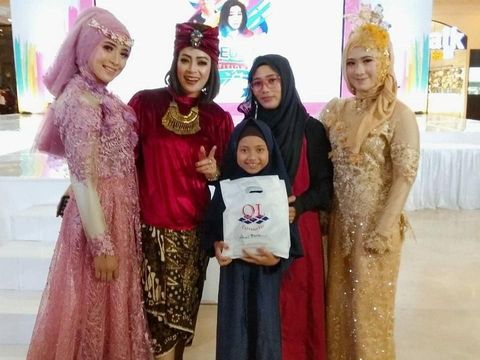 Viral Anak 9 Tahun Asal Magelang Jago Makeup Bak MUA Profesional