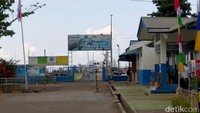 Pelabuhan khusus logistik akan dipindahkan ke segera Wae Kelambu, Labuan Bajo. Pembangunannya ditargetkan rampung Desember 2020.