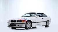 Selanjutnya, mobil yang tercatat baru menempuh jarak 68.419 km juga laku seharga US$ 235.000 (Rp 3,2 miliar). Kemudian mobil yang odometernya 22.986 km laku US$ 220.000 (Rp 3 miliar). Dua BMW E36 M3 Lightweight terakhir dengan odometer 24.920 km dan 55.361 km terjual US$ 200.000 (Rp 2,7 miliar). Foto: Barrett-Jackson
