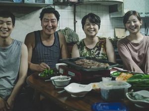 Miniseri Parasite akan Selesaikan Pertanyaan Tak Terjawab di Film