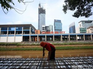 Revitalisasi Trotoar di Sisi Selatan Banjir Kanal Barat