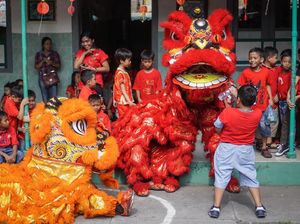 Cerita Sandi Ironi, Difabel Perajin Barongsai