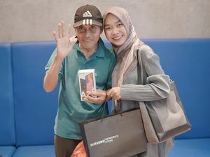 Cerita Haru Hijabers Bantu Driver Ojol 68 Tahun Dapatkan Donasi Rp 100 Juta