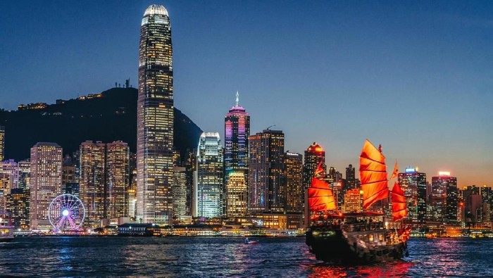 Junkboat of Hong Kong at Night