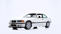 BMW disebut cuma memproduksi antara 120-126 unit BMW E36 M3 Lightweight.  Foto: Barrett-Jackson