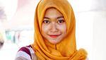 Ini Dia Sarjana Cantik Penjual Nasi Sayur yang Viral di Solo