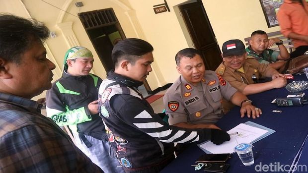 Polisi Redam Sopir Opang dan Ojol yang Nyaris Bentrok di Sukabumi