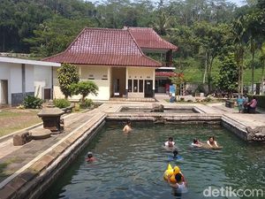 Wisata Candi Umbul, Mandi Air Hangat Peninggalan Kerajaan Mataram