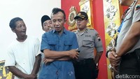 Dia juga sempat menjawab pertanyaan Kabid Humas Polda Jawa Tengah Kombes Iskandar Fitriana Sutisna alasan pembangunan di Desa Pogung Juru Tengah.
