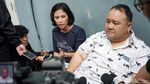 Rony Dozer dan Istrinya yang Setia Menemani Kala Sakit Selulitis