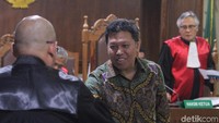 Setelah itu, Dolly mengarahkan para direksi PTPN terkait pola pendanaan dan pembelian gula LTC dan spot, karena petani menuntut pembayaran gula dilakukan setiap 10 hari dari waktu produksi yang dilakukan.