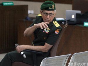 Video: Kivlan Zen Akui Pesan Senjata ke Iwan, Tapi untuk Buru Babi