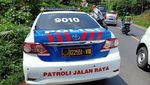 Mobil Rombongan Pengawal Wagub Jabar Kecelakaan di Garut