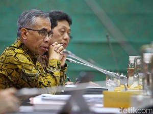 Artis-artis Banyak Endorse Saham, OJK Dicolek DPR