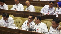 Tito sedang memaparkan usulan RUU prioritas tahun 2020, yaitu RUU tentang partai politik, administrasi kependudukan, otonomi khusus bagi Provinsi Papua, pemilihan umum, serta tentang pemerintahan Provinsi DKI Jakarta sebagai ibu kota negara.