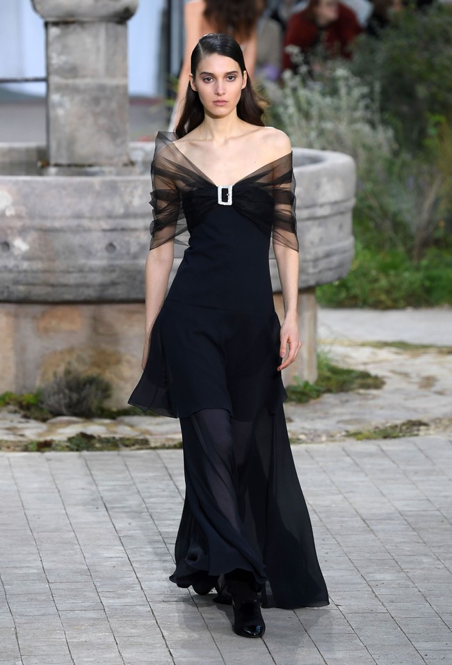 Fashion show koleksi Chanel Couture Spring 2020 di Paris Fashion Week, The Grand Palaris, Paris, Prancis. Photo by Pascal Le Segretain/ Getty Images.