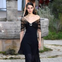 Fashion show koleksi Chanel Couture Spring 2020 di Paris Fashion Week, The Grand Palaris, Paris, Prancis. Photo by Pascal Le Segretain/ Getty Images.