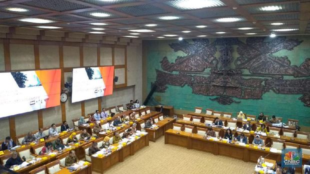 Dicecar DPR soal Jiwasraya-Asabri, Ini Jawaban OJK