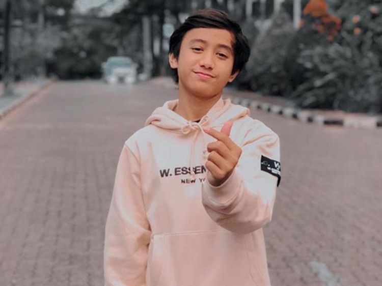 Sintya Marisca, Angel Karamoy, Rony Dozer hingga Bowo Alpenliebe