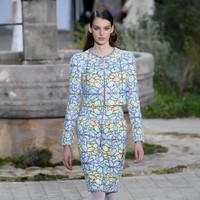 Fashion show koleksi Chanel Couture Spring 2020 di Paris Fashion Week, The Grand Palaris, Paris, Prancis. Photo by Pascal Le Segretain/ Getty Images.