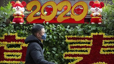 Warga China Ramai-ramai Pakai Masker untuk Antisipasi Virus Corona