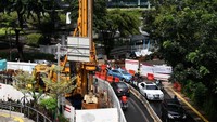 Pengalihan rute tersebut diberlakukan sampai proses pembanguan proyek LRT selesai dilakukan.
